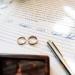Illustration of How Couples Approach Splitting Inheritance and Family Assets