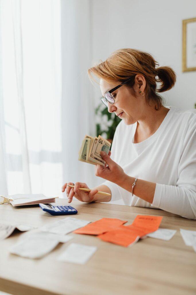 Illustration of The Financial Realities of Managing a Single Household Income