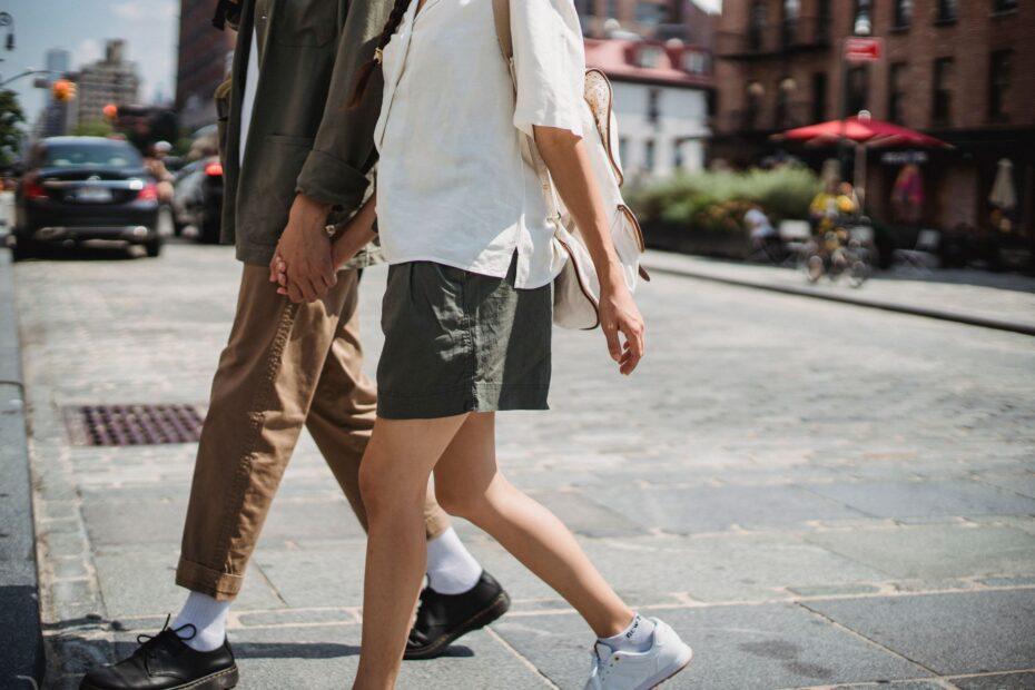 Illustration of The Way Couples Navigate Financial Independence Within a Relationship