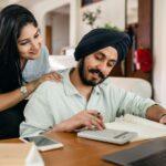 Illustration of The Way Couples Navigate Financial Support for Extended Family