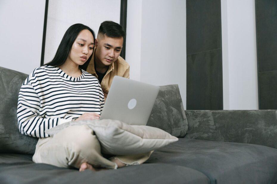 Illustration of Why Couples Benefit From Setting a Joint Emergency Fund Target