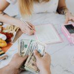 Illustration of Why Some Couples Choose to Keep Separate Savings Accounts